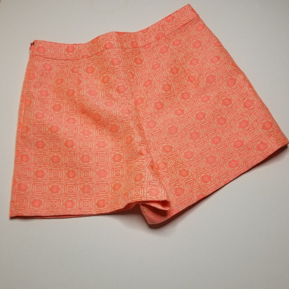 NWOT🌺Shorts - Picture 2 of 2